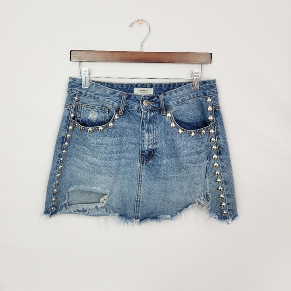 Forever 21 size 29 Distressed skirt - Picture 1 of 5